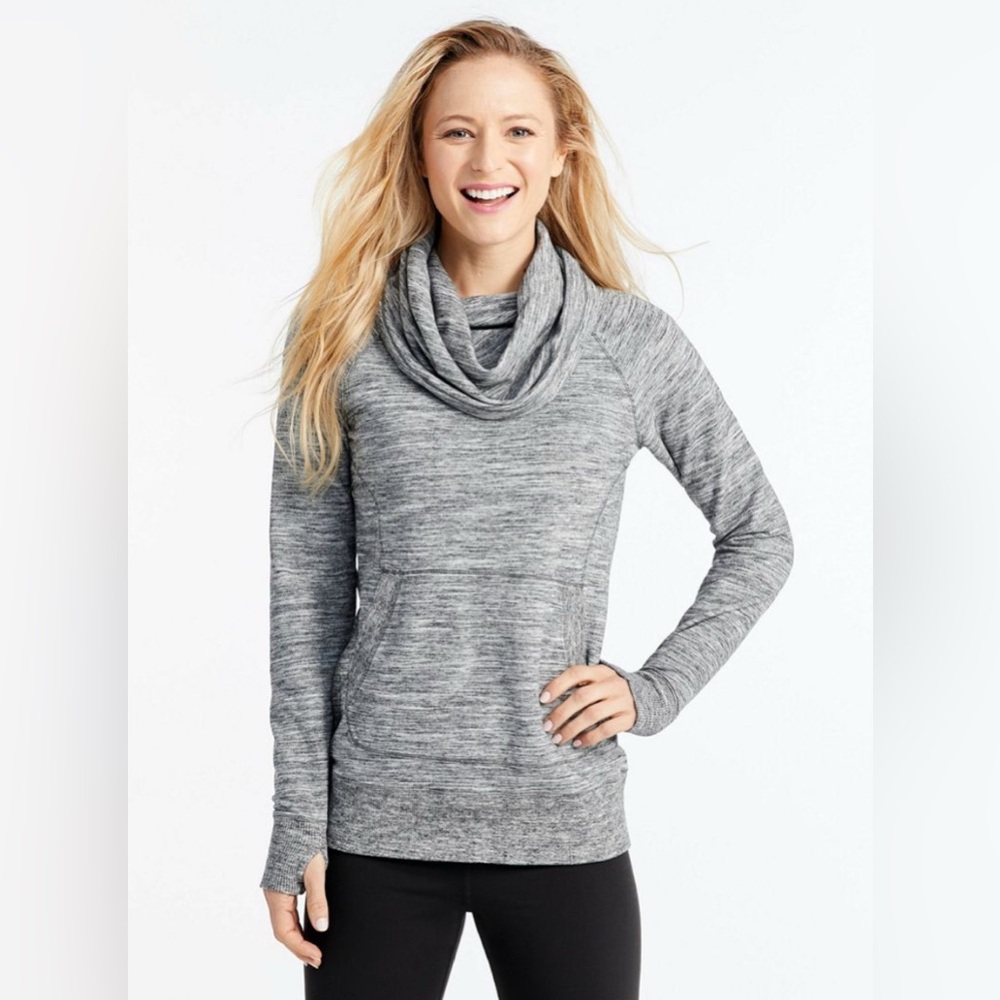 Women's L.L.Bean Cozy Pullover, Marled Light Gray, SIZE MEDIUM